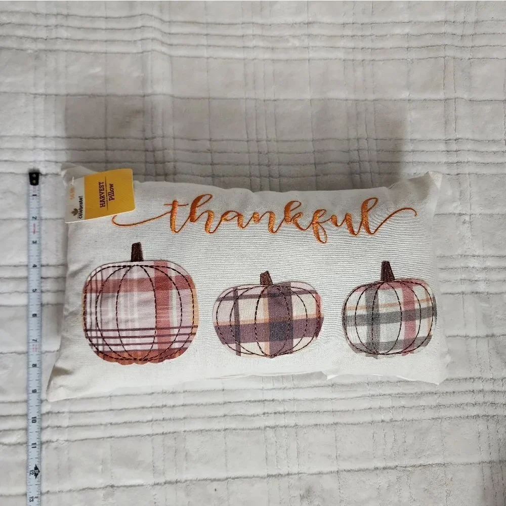 Fall/harvest pumpkin decorative pillows set of 4